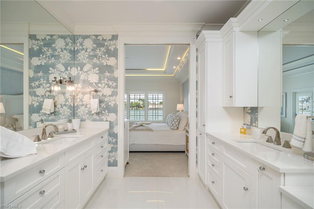 4000 Gulf Shore BLVD N 3300 photo 34