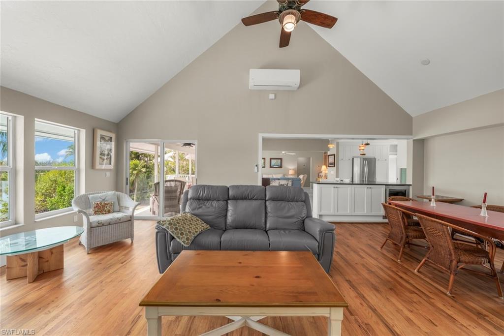 1406 Sanderling CIR