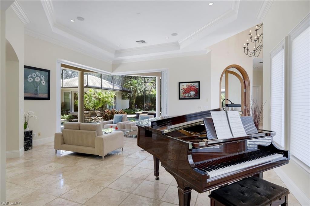 12-14 Ft. Ceilings for Light-Filled Interiors