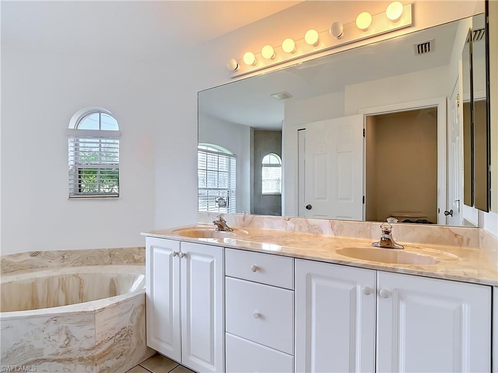 1801 SW 47th TER photo 28