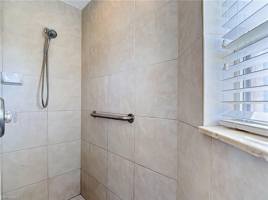 1801 SW 47th TER photo 30