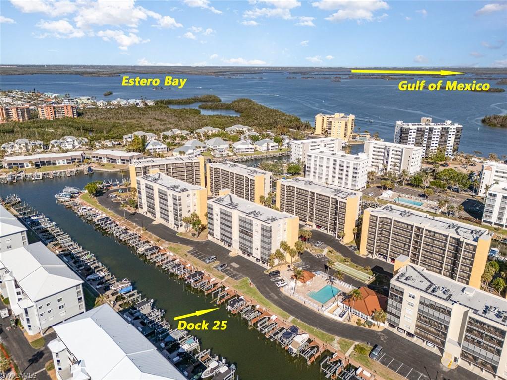 DOCK 25 - 4481 BAY BEACH