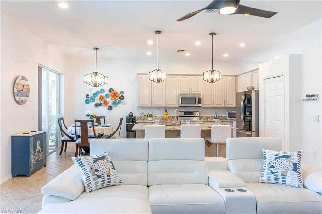 14059 Mirror CT photo 16