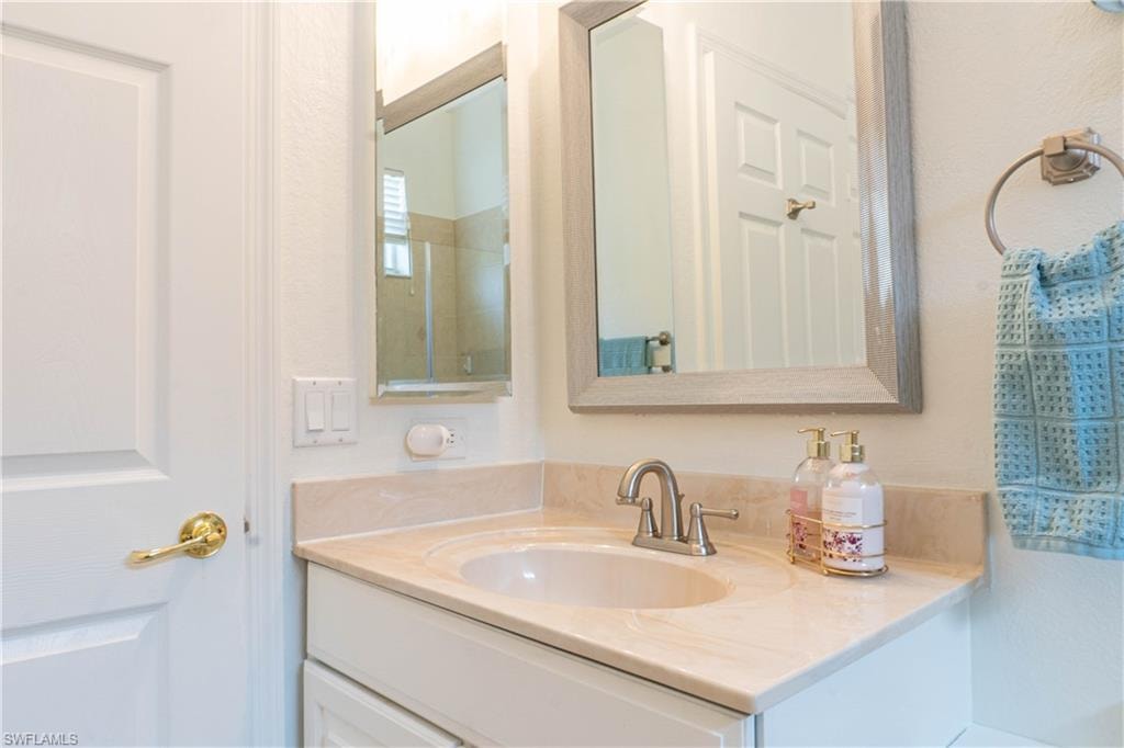 14059 Mirror CT photo 20
