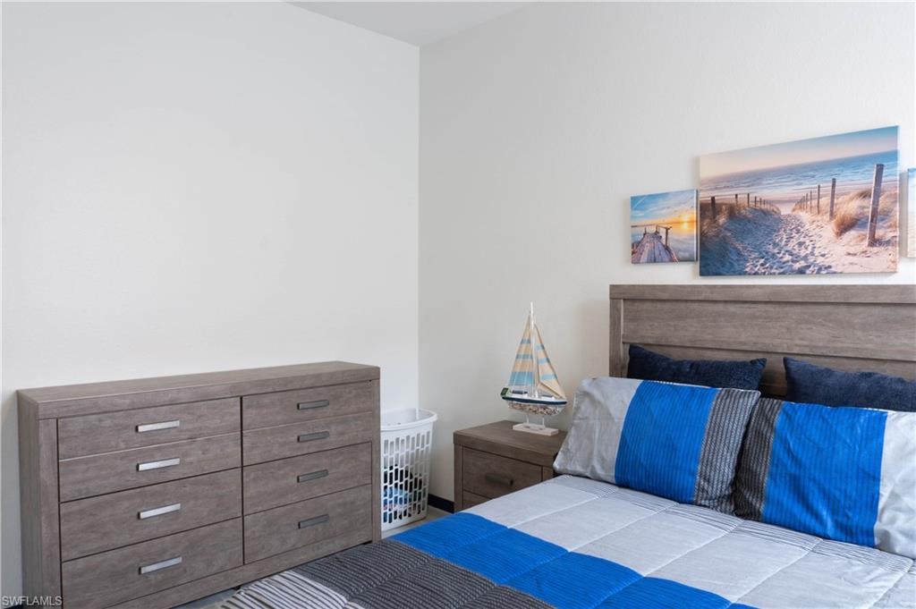 14059 Mirror CT photo 18