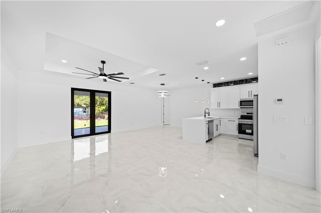 3701 Ida AVE N photo 18