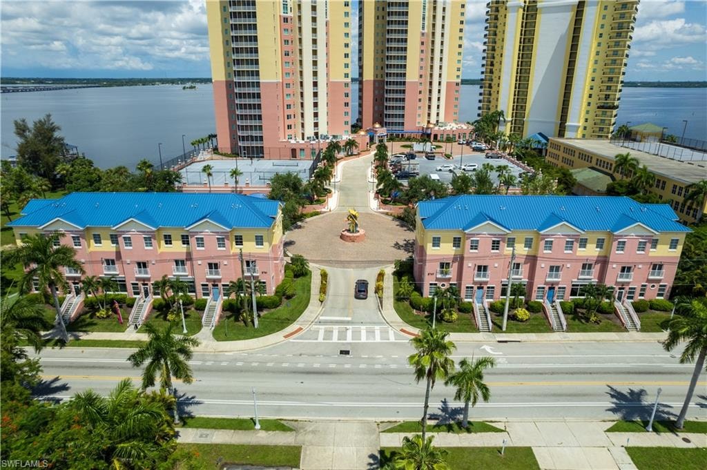 This gated community offers one assignedcovered parking spot PLUS STORAGE ROOM; allfor hassle-free reasonable condo fees!