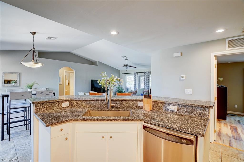 1427 Juanita PL photo 6