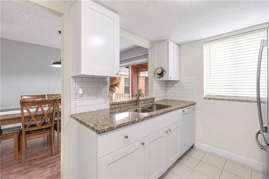 12620 Kenwood LN C photo 9