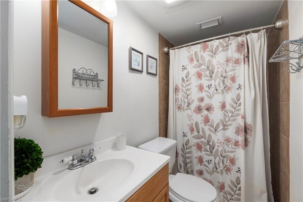 12620 Kenwood LN C photo 11