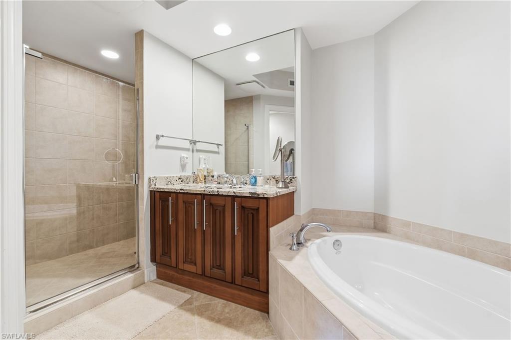 4761 West Bay BLVD 402 photo 13