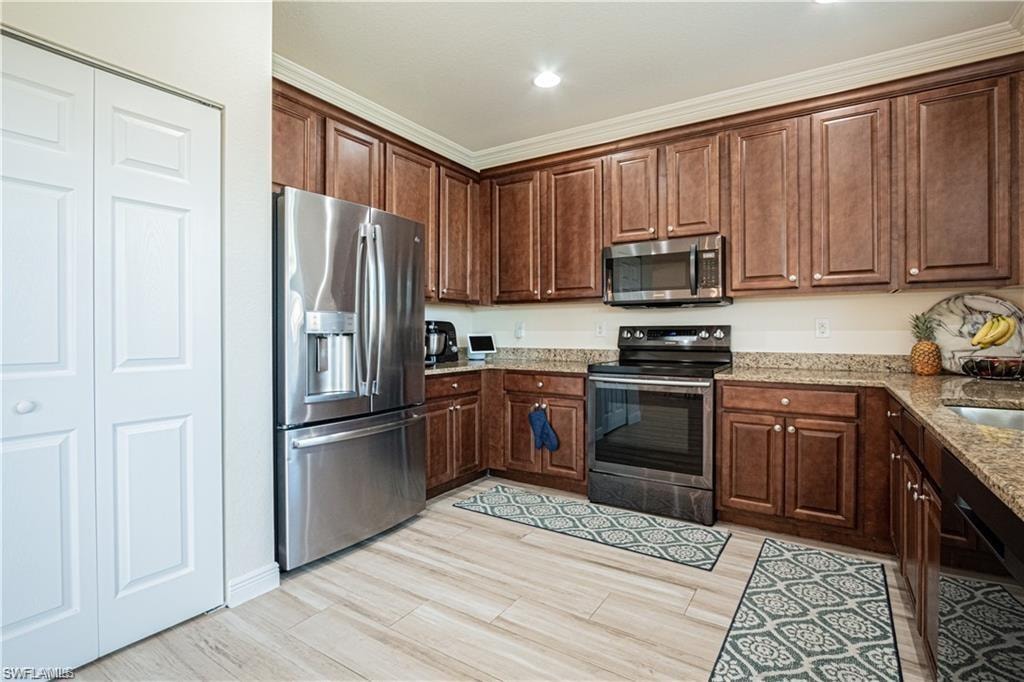11031 Yellow Poplar DR photo 8