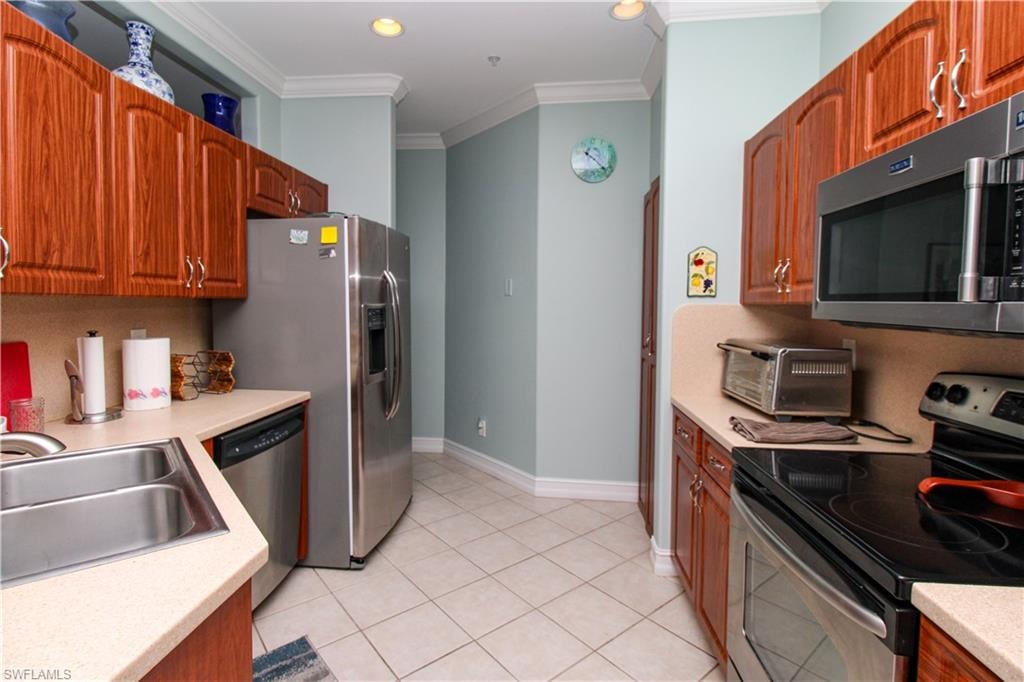 817 Carrick Bend CIR 101 photo 32