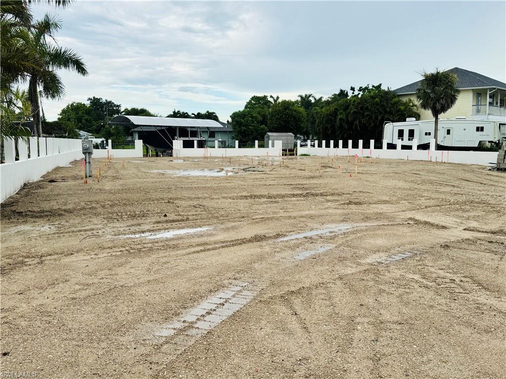 326 SHORE DR photo 24