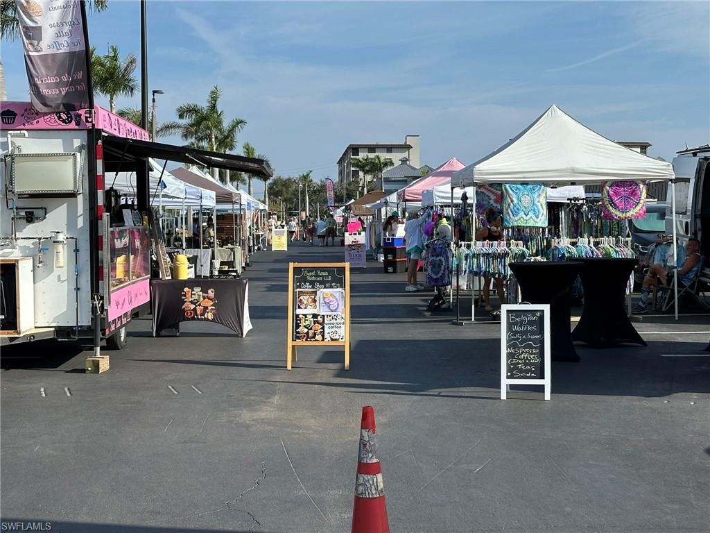 Weekly Farmers Market