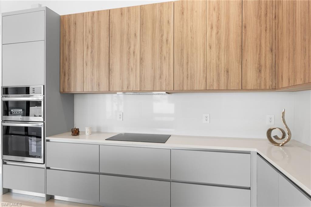 NEUTRAL PALETTE OF WHITE, LIGHT GRAY,and CASHMERE WELCOMES YOU HOME!