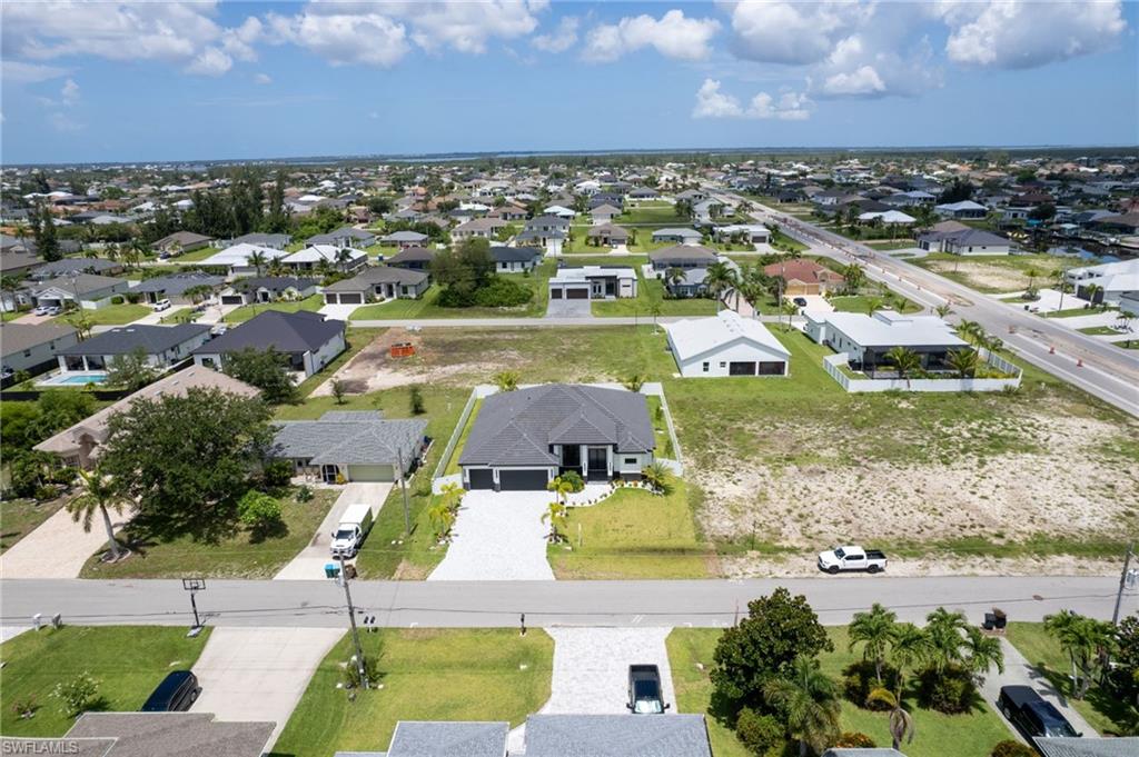 This home is not only a SANCTUARY OFCOMFORT and STYLE but also ideally located inCAPE CORAL