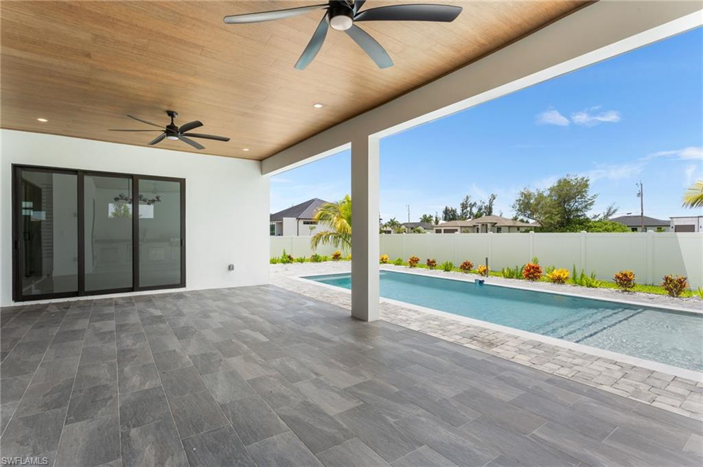 Step outside to your PRIVATE POOL, perfect forSUNNY SOUTHWEST FLORIDA DAYS andNIGHTS!