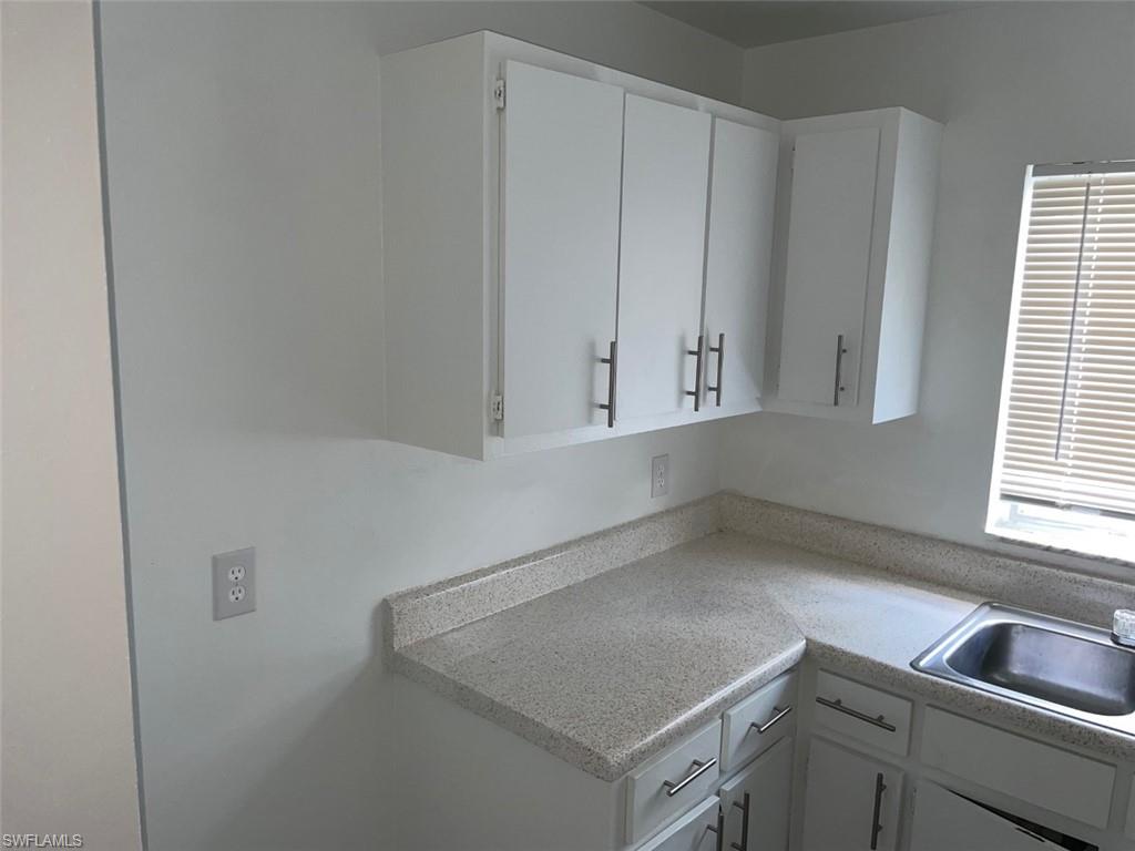 2243 Euclid AVE photo 6