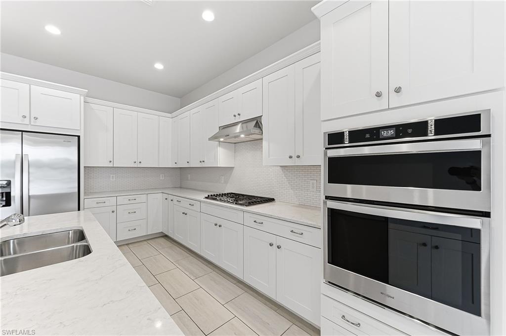 8957 Mustique LN photo 12