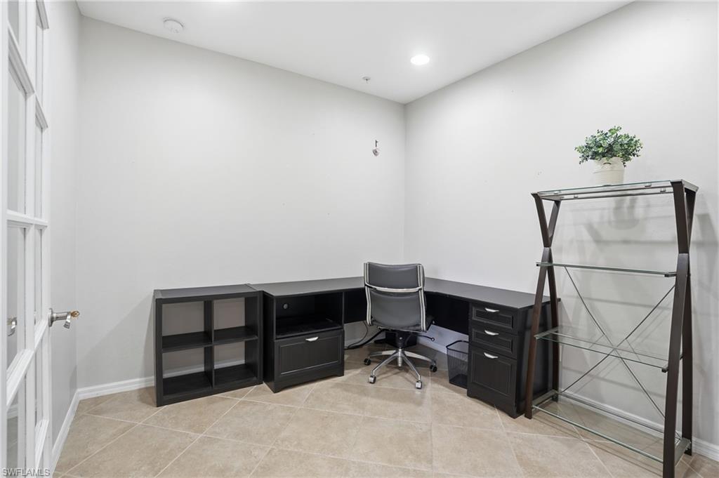 8515 Oakshade CIR 201 photo 27