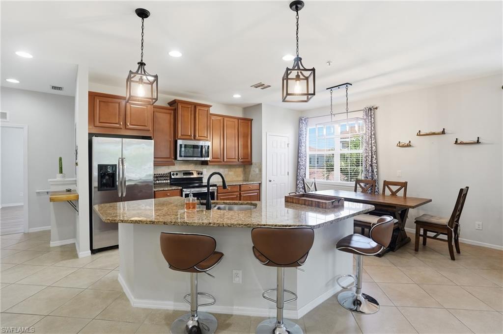 8515 Oakshade CIR 201 photo 15