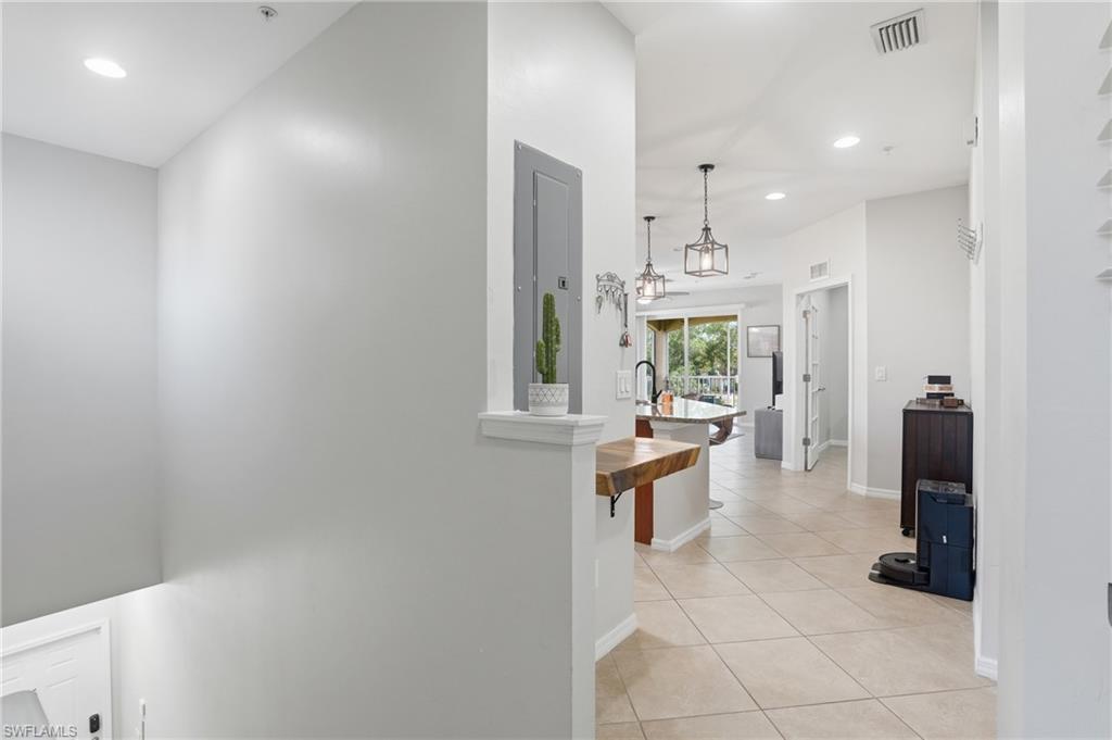 8515 Oakshade CIR 201