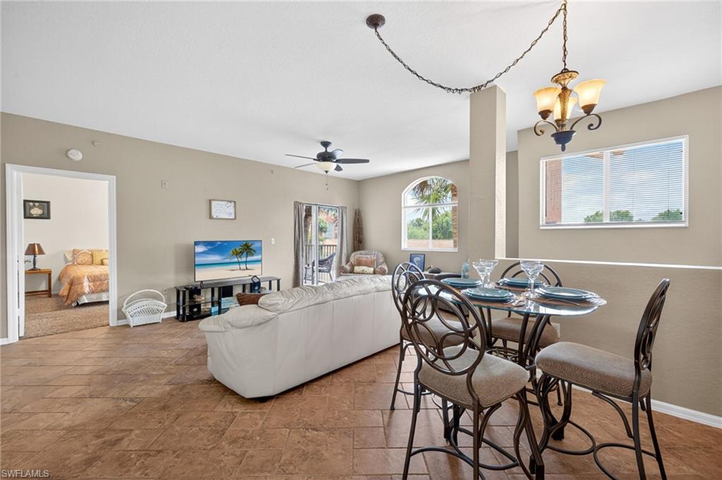 6361 Aragon WAY 202 photo 7