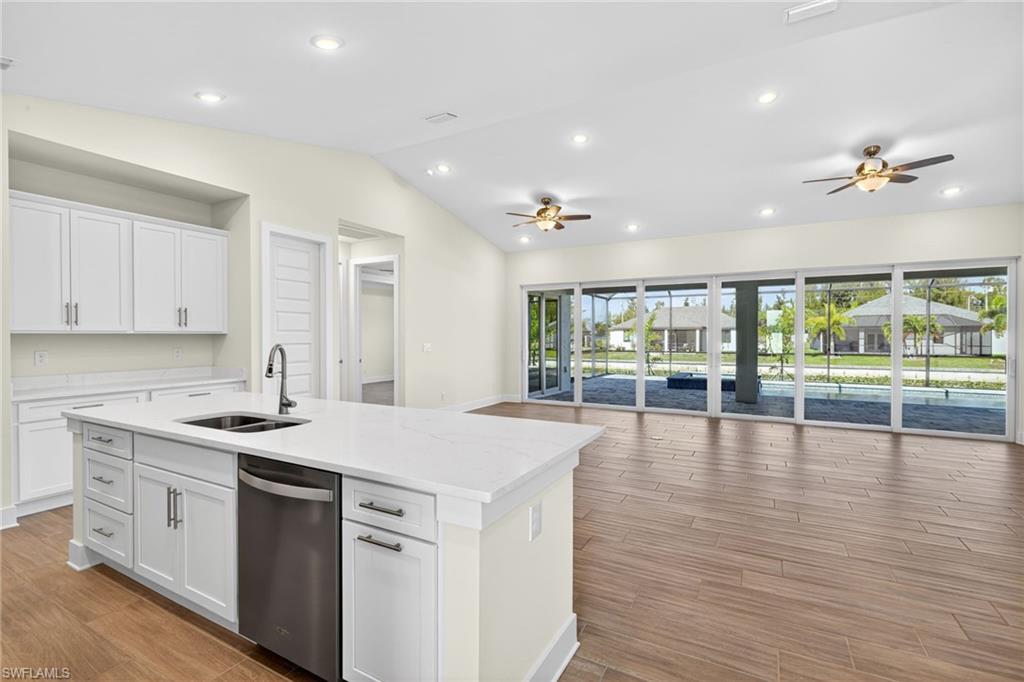1030 SW 15th AVE photo 9