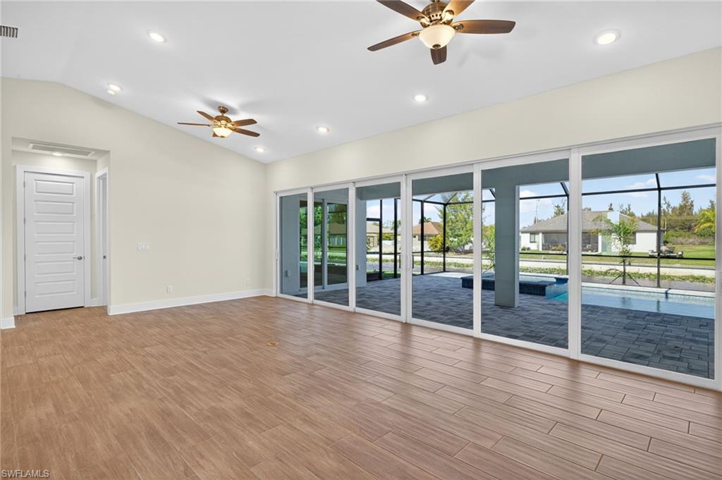 1030 SW 15th AVE