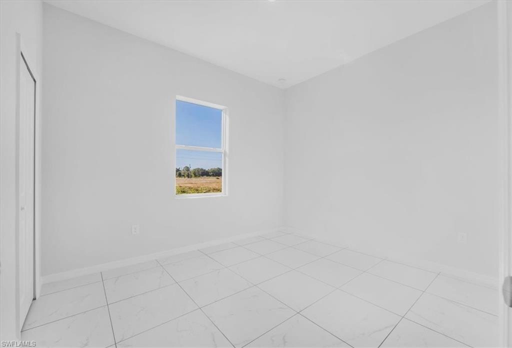 510 Kingsbury LN photo 17