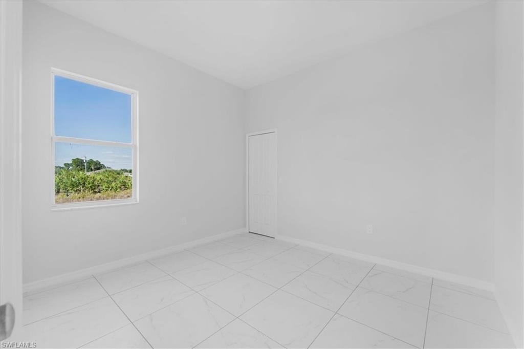 510 Kingsbury LN photo 20