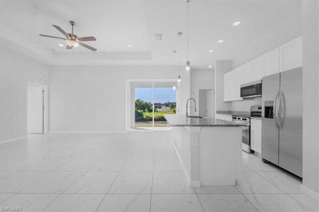 510 Kingsbury LN photo 8