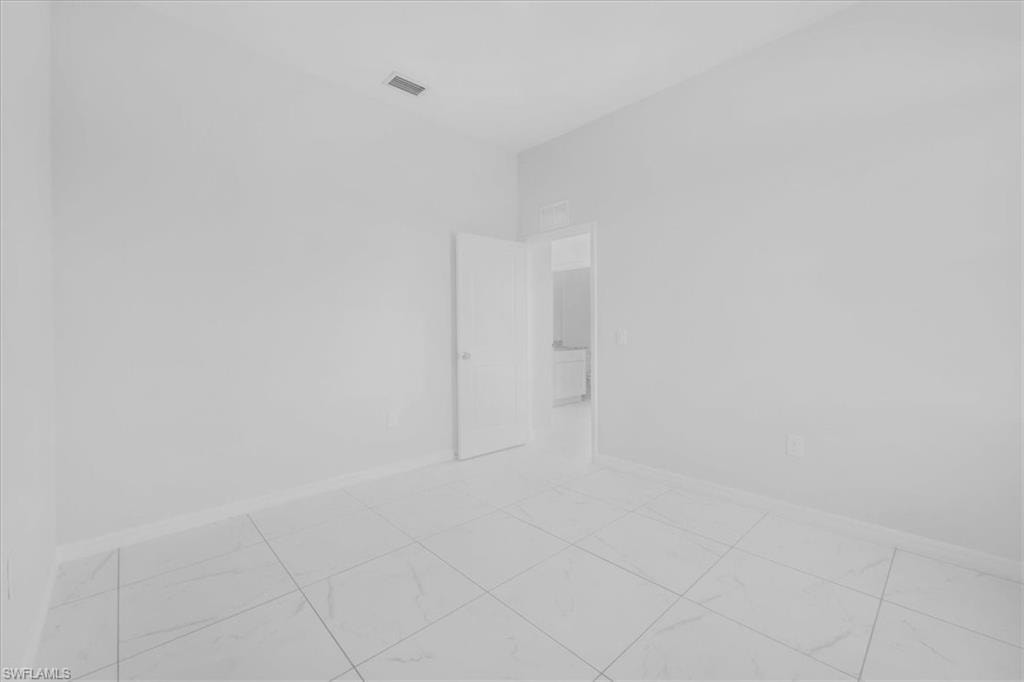 510 Kingsbury LN photo 21
