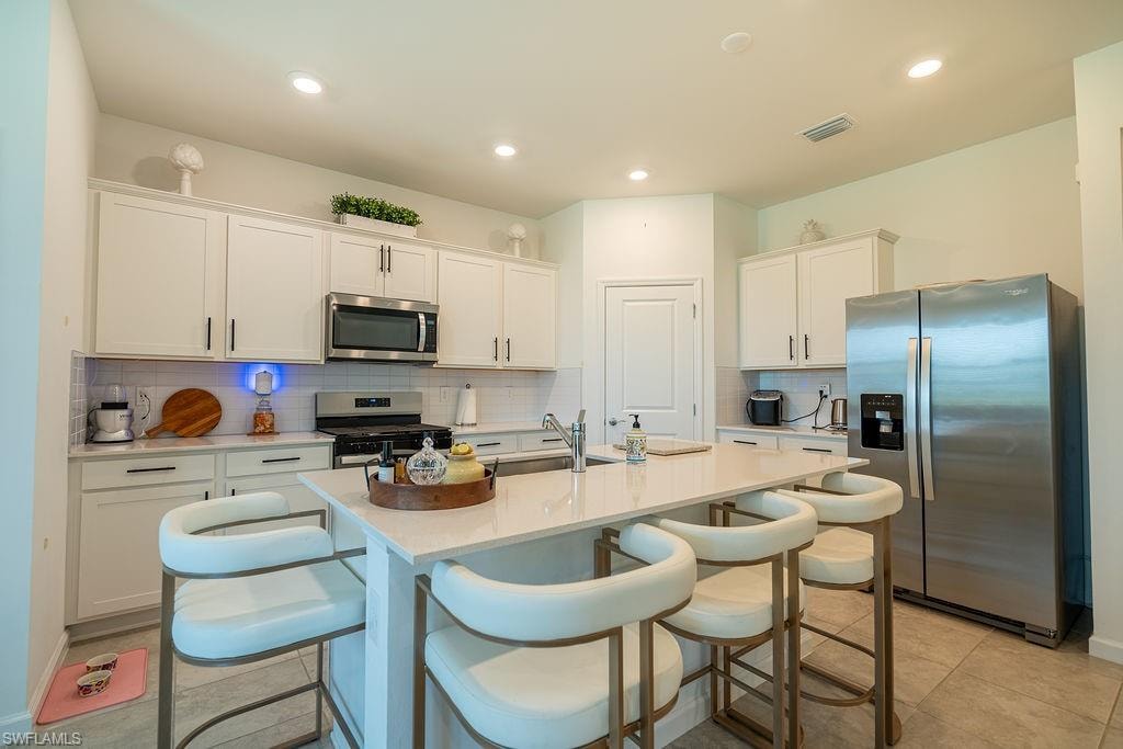 16932 Harlequin CT photo 34