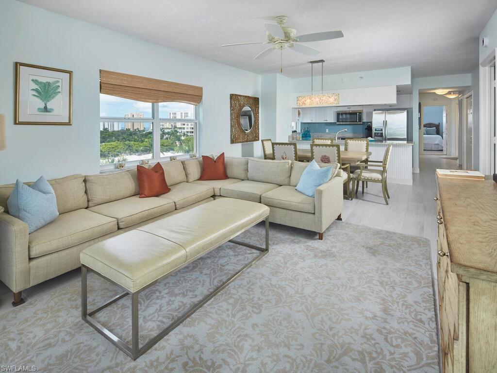 1020 Collier BLVD 607 photo 6