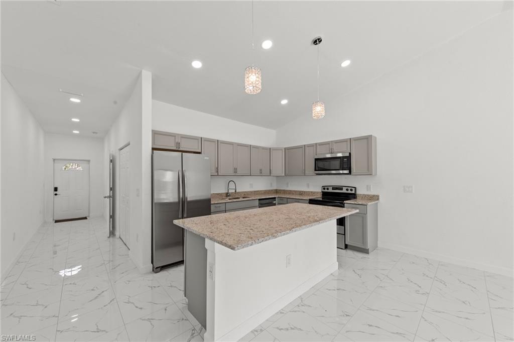 1940 Laverna AVE