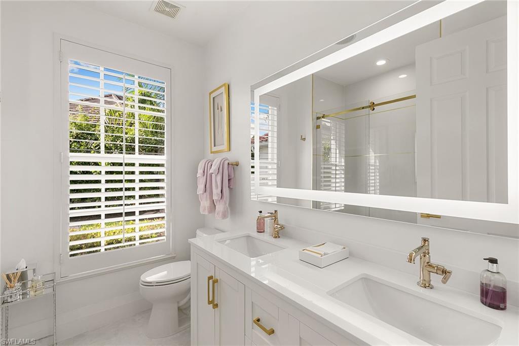 8037 Vera Cruz WAY photo 27