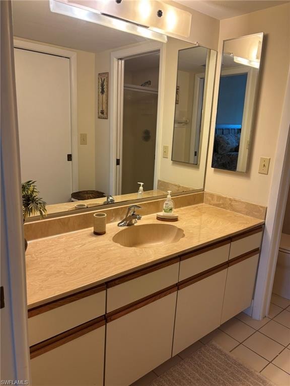 Master bath has large vanity with plenty of counter space