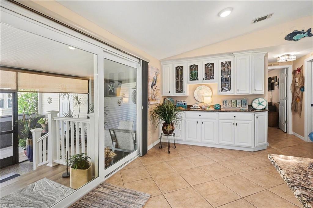 11111 Bayside LN photo 13