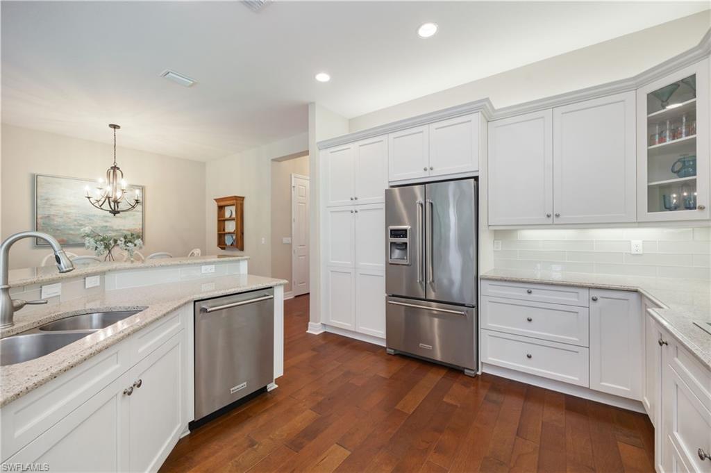 13736 Luna DR
