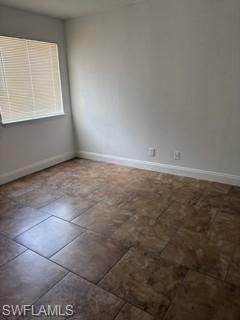 2855 Winkler AVE 111 photo 7