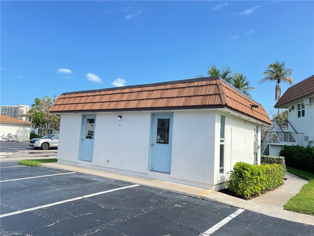 Laundry and storge building