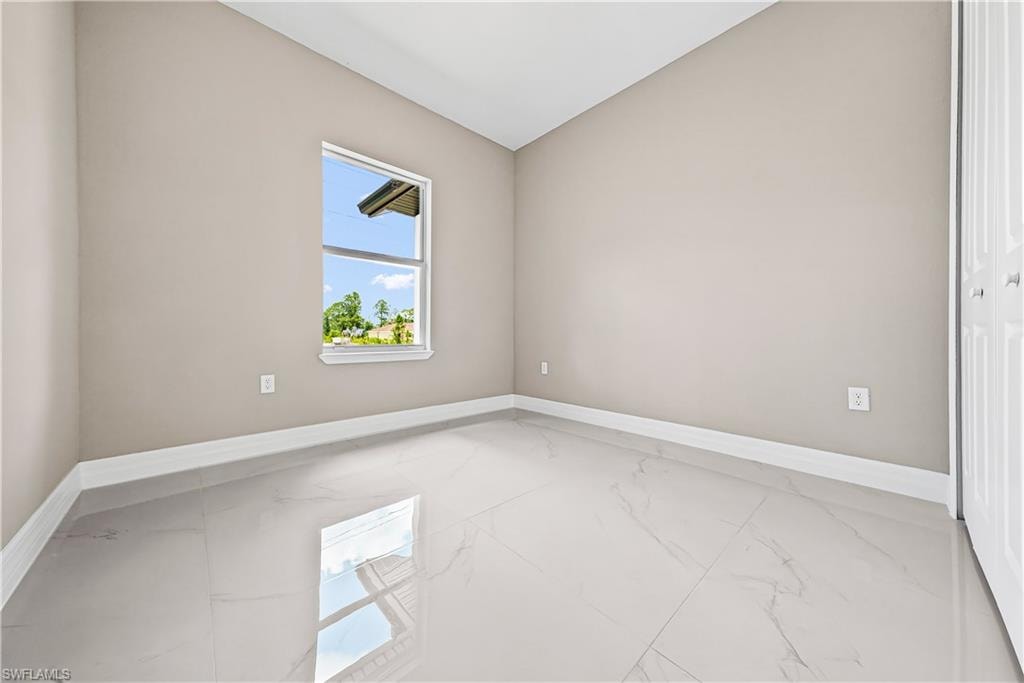 1032 Milwaukee BLVD photo 7