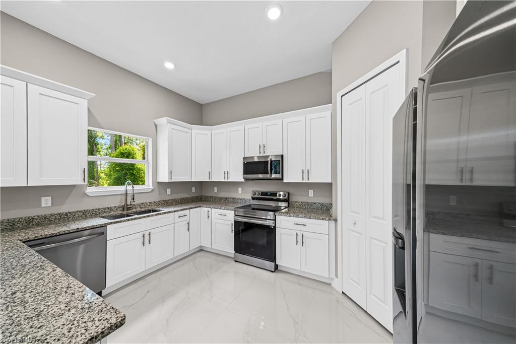 1032 Milwaukee BLVD photo 14