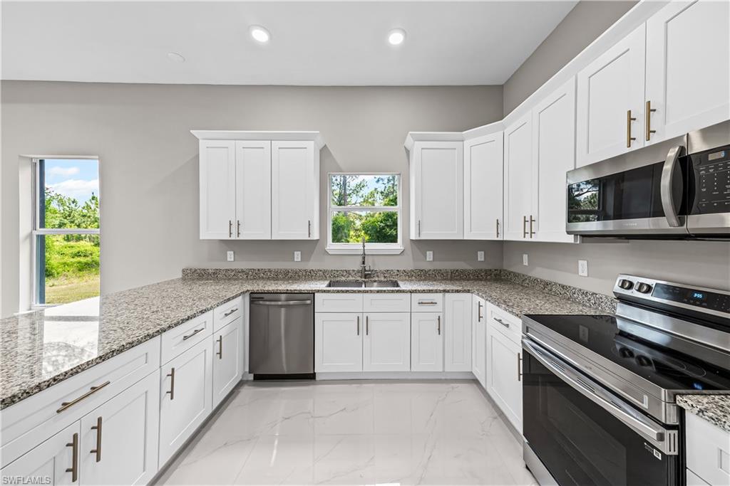 1032 Milwaukee BLVD photo 15