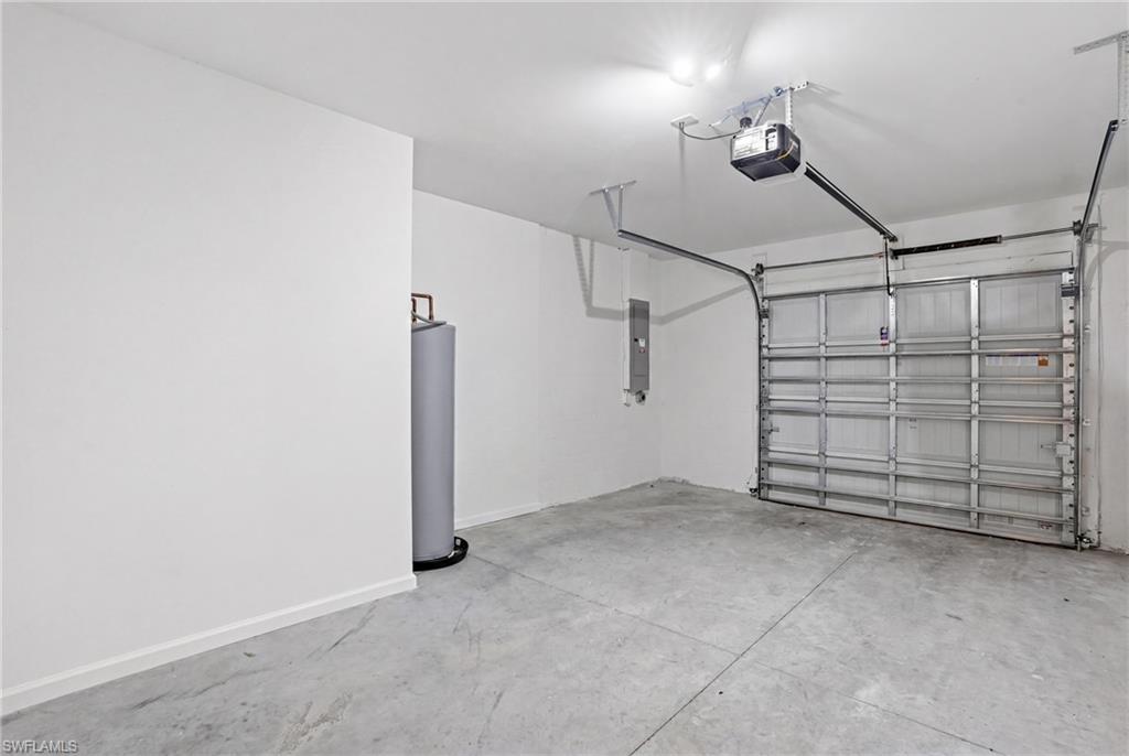 Oversize 1 car garage