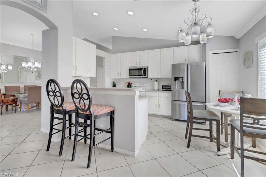 7477 Lourdes CT photo 9