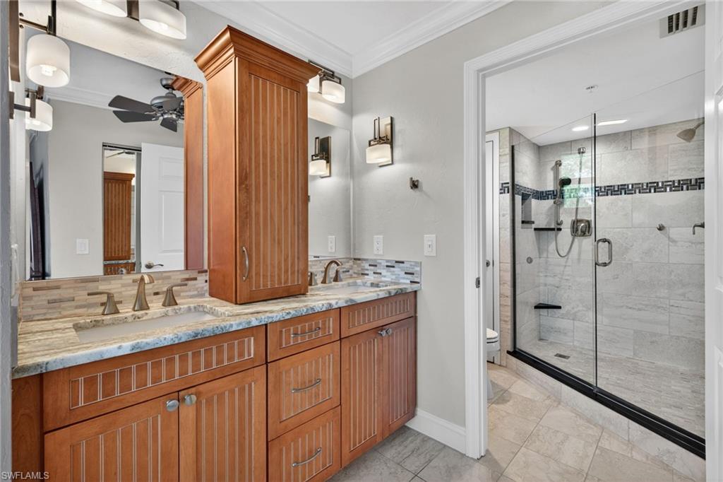 9435 Sunset Harbor LN 244 photo 16