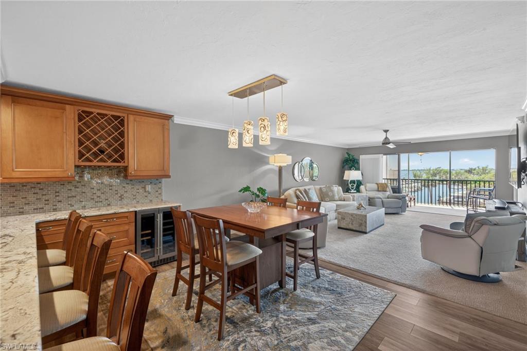 Open layout providing Marina views!